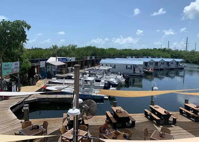 Aqua Lodges At Hurricane Hole Marina