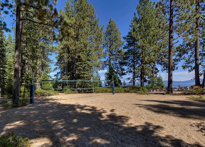 Antler House- Quiet, Charming Cabin W Cozy Fireplace, Close To Skiing