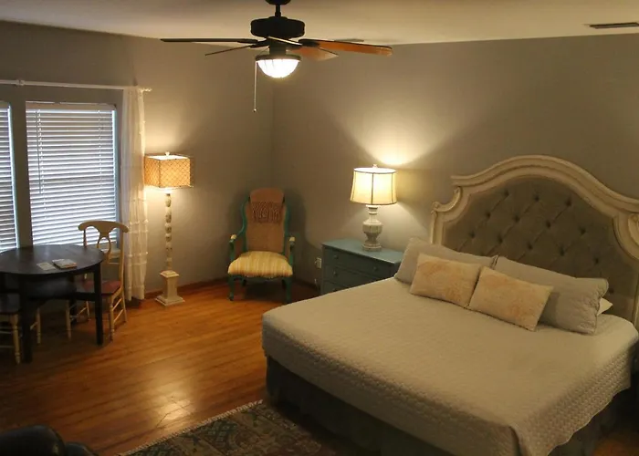 Turtle Beach Inn