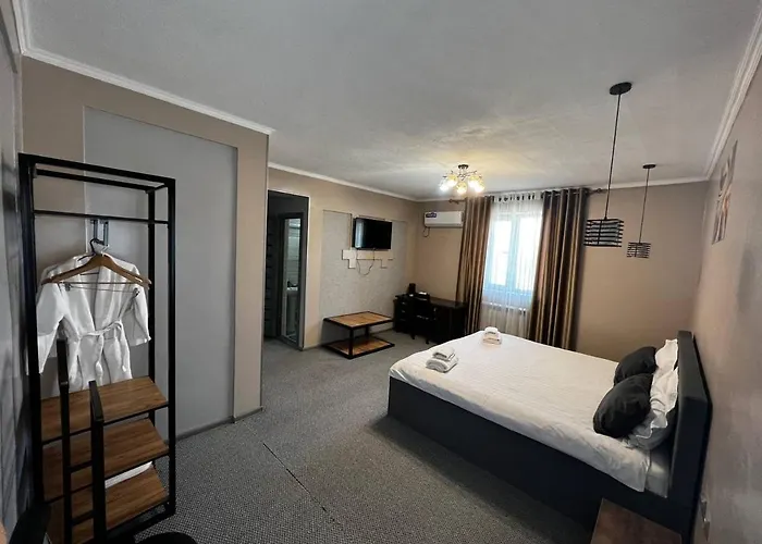 Ave Hotel