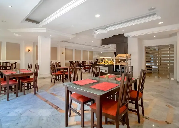 El Oumara Hotel
