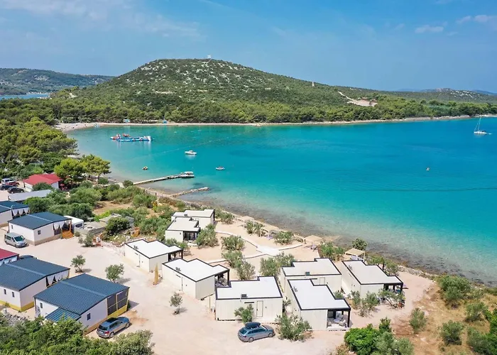 Jazine beach villas