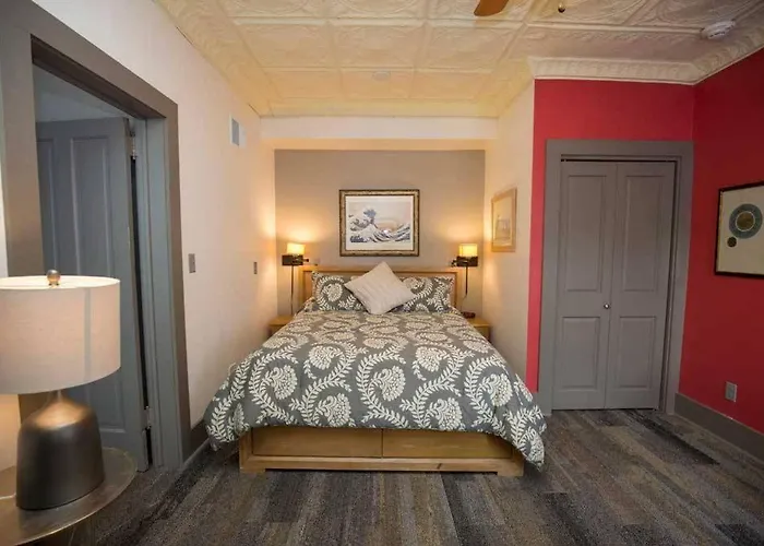 Dodici Night Suites