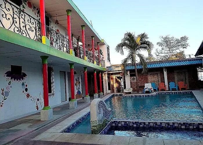 Chilamar Surf Lodge