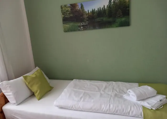 Hotel Karolinger - Self Check-In