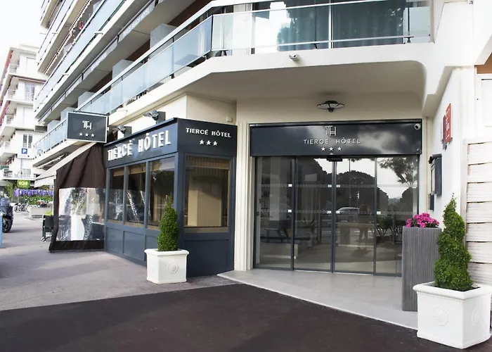 Tiercé Hotel