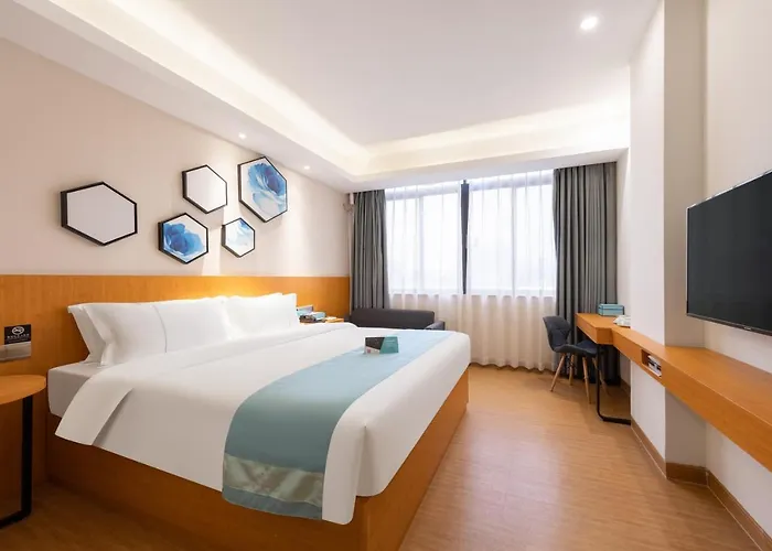 Xana Lite Hotel - Guangzhou Fangcun Huadiwan Metro Station