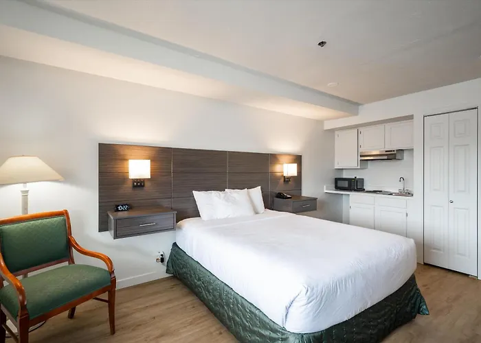 Baymont Inn & Suites By Wyndham