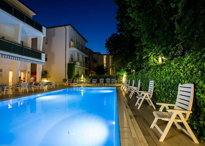 Hotel Athena