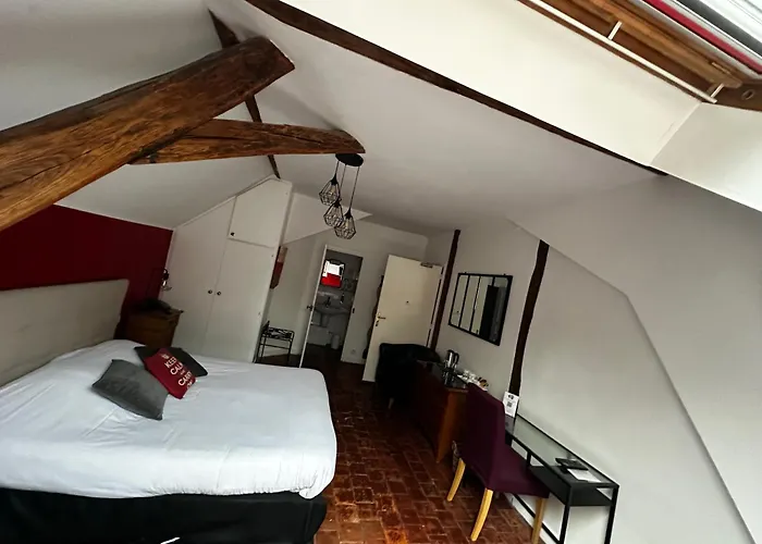 Hotel Les Grands Chenes