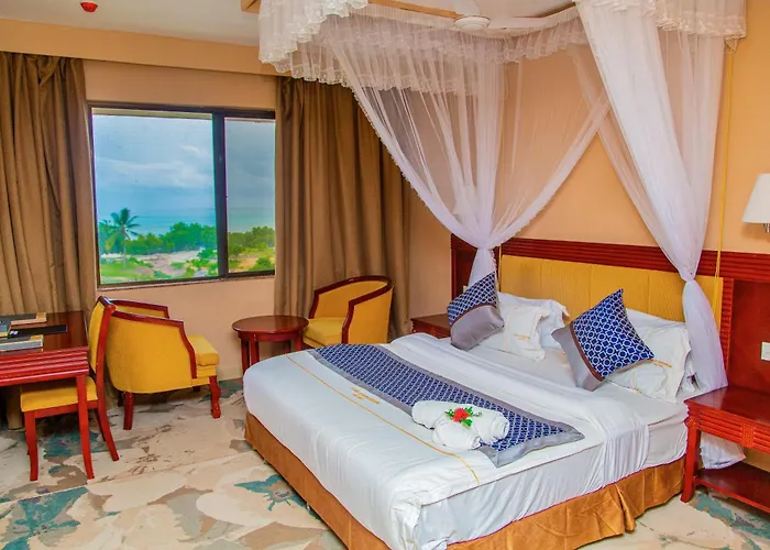 Luwa Evergreen Hotel