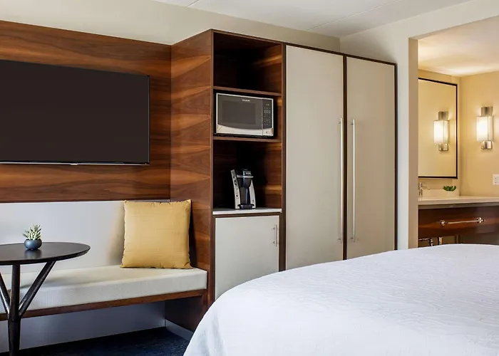 Hilton Garden Inn Waikiki Beach
