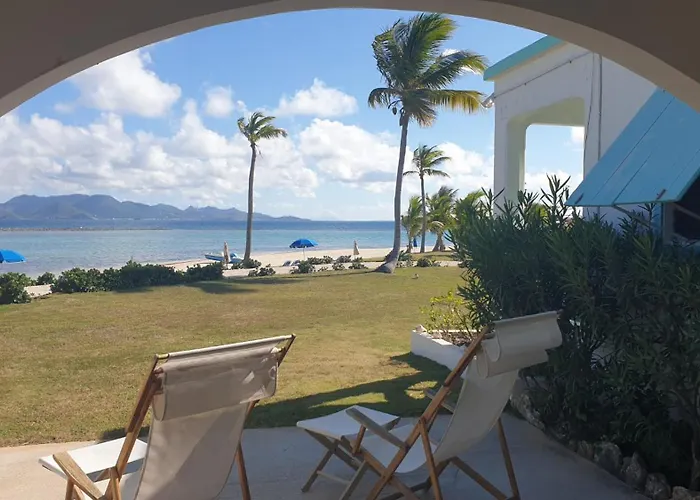 Coralito Bay Suites & Villas