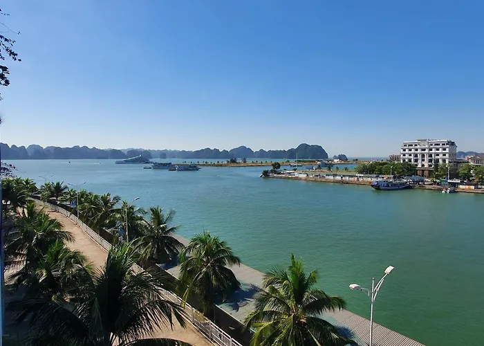 Golden Palm Halong Hotel