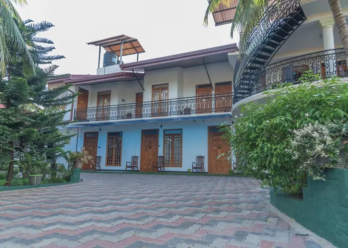 L S Lanka Hotel Dambulla