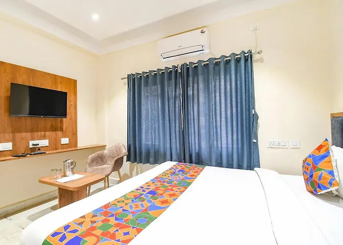 Fabhotel Prime The Golden Plaza - Nr Tarapith Temple