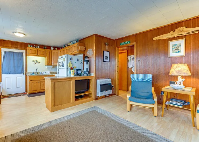 Beachfront Lavallette Home - 2 Mi To Casino Pier!