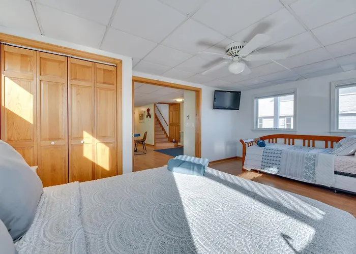 Wells Beach House W/ Ocean-View Deck