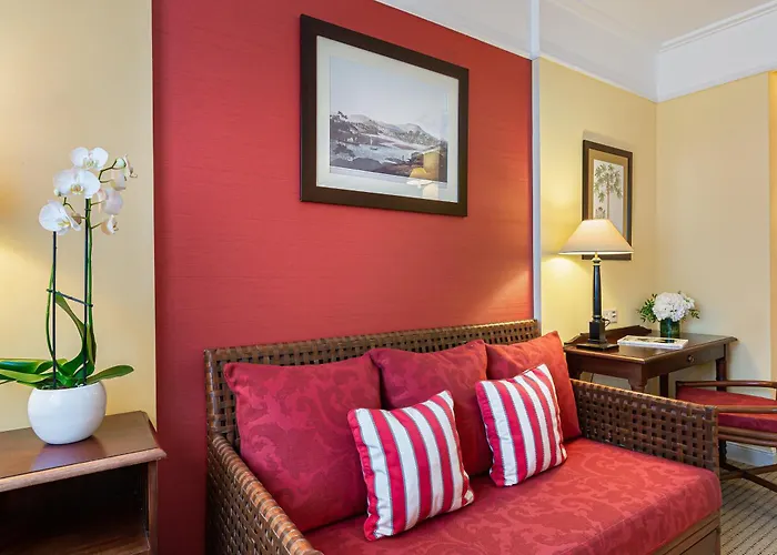 Kipling Manotel