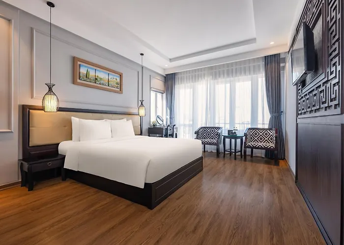 Royal Hotel