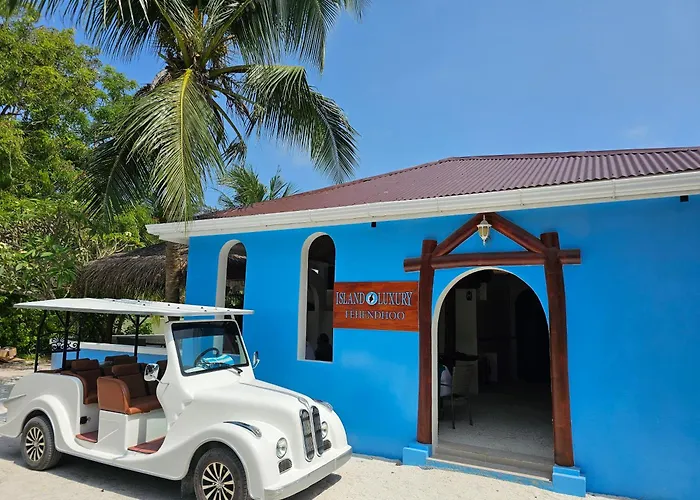 Island Luxury Fehendhoo
