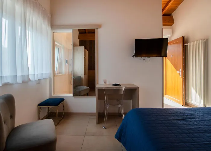 Gu Hotel