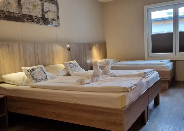 Cubo Sport & Art Hotel