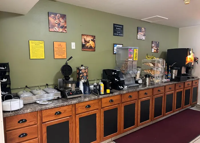 Amerivu Inn And Suites Shawano Wi
