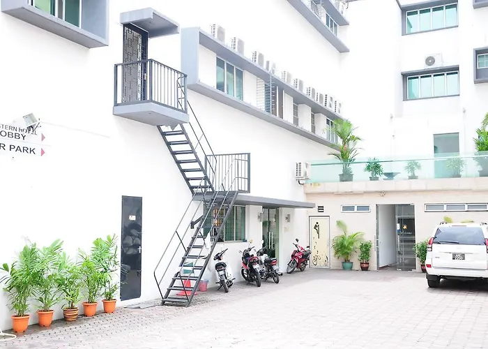 D Eastern Hotel