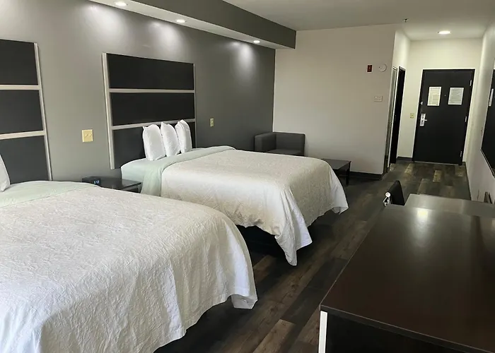 Sonesta Essential Savannah