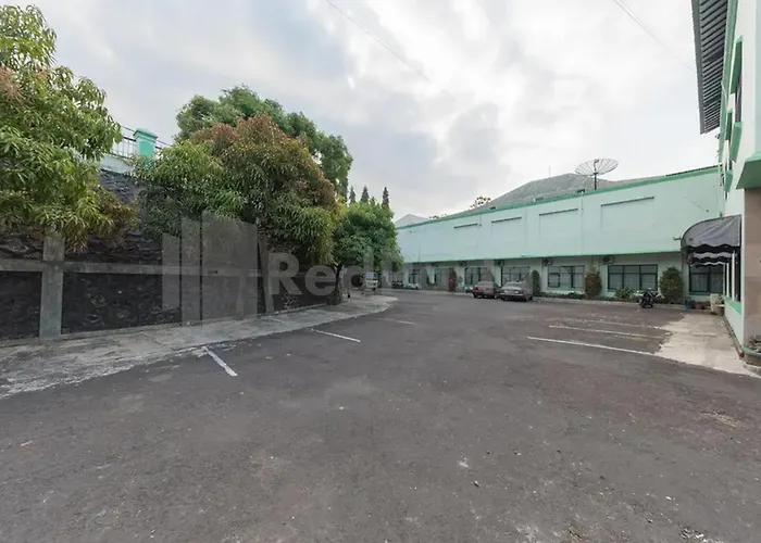 Hotel Ayong Linggarjati Kuningan Mitra Reddoorz