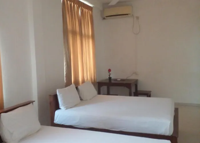 Vintop Hotel & Homestays Gampaha