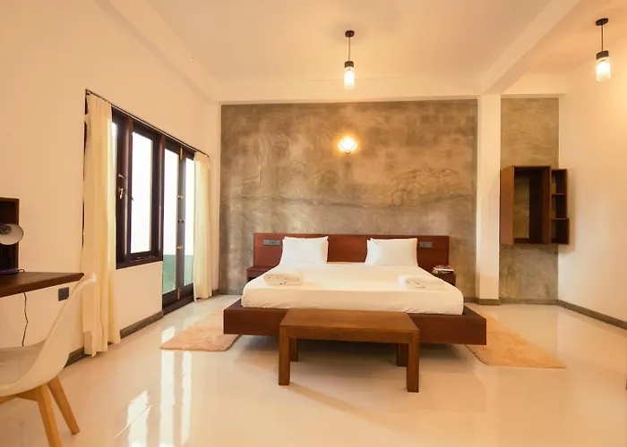 Dimuthu Home