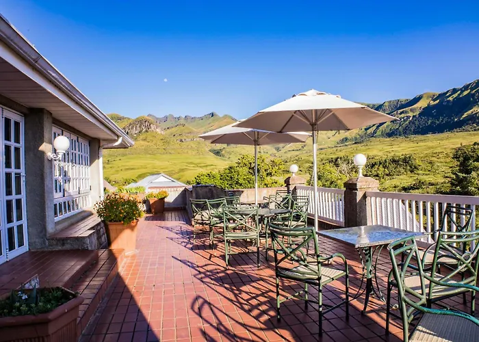 Cathedral Peak Hotel