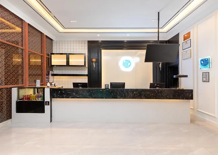 Xana Lite Hotel - Guangzhou Fangcun Huadiwan Metro Station