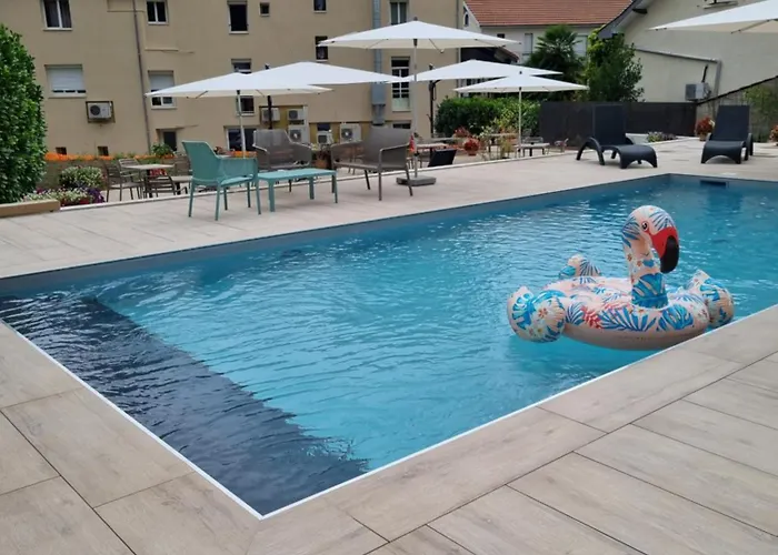 Logis Hotel Restaurant Les Carillons