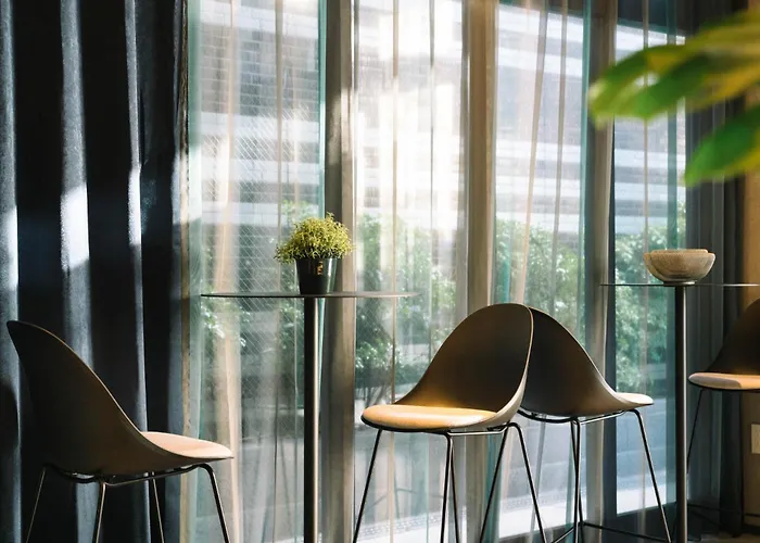 R Hotel Namba South