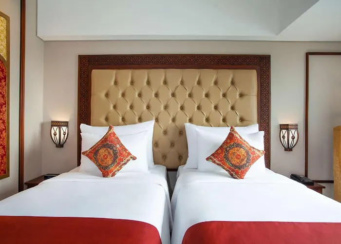 Alhambra Hotel & Convention, BW Signature Collection