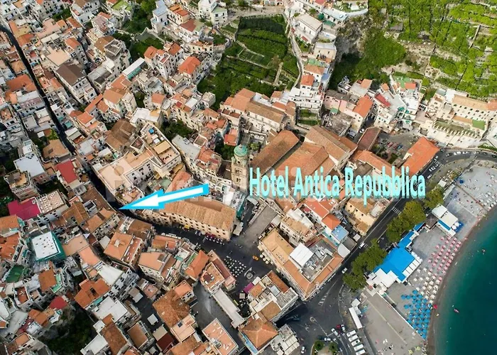 Aparthotel Antica Repubblica In The Historical Center 2 Minutes Away,100Mt From The Sea