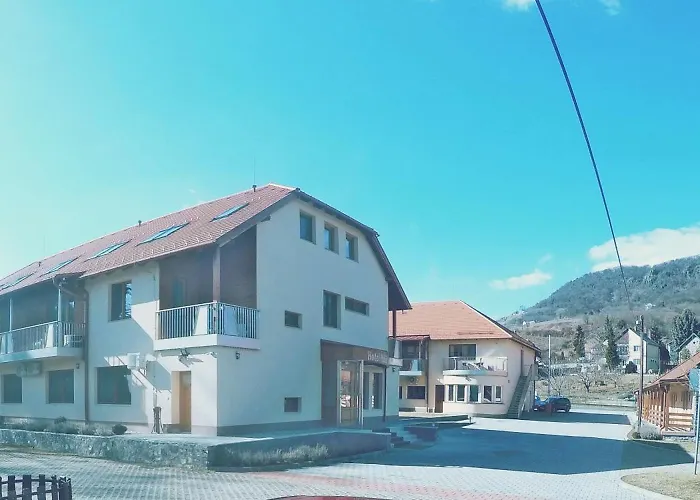 Hotel Halaszkert Badacsony
