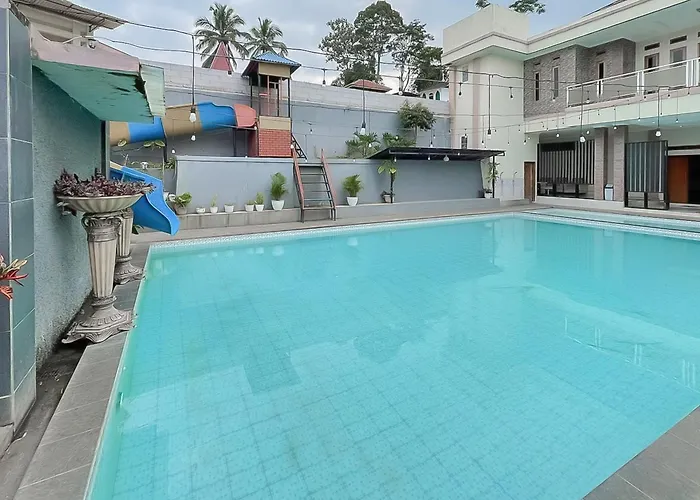 Reddoorz Resort Syariah At Rancakalong Sumedang