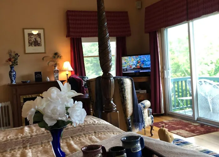 Coppertoppe Inn & Retreat Center