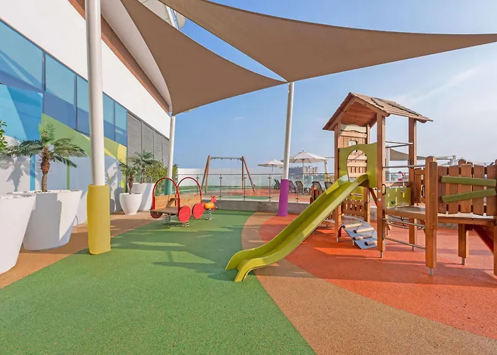 Hampton By Hilton Marjan Island