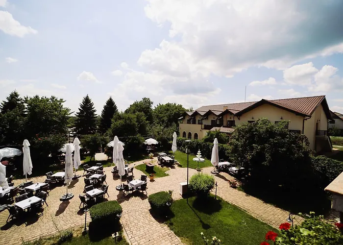 C&C Karo Resort