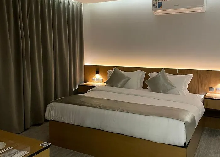 Yaz Hotel