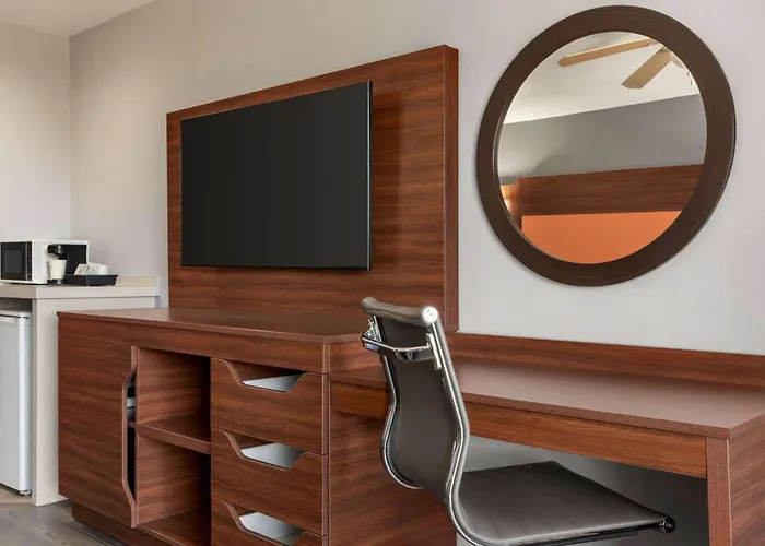 Travelodge By Wyndham Depoe Bay