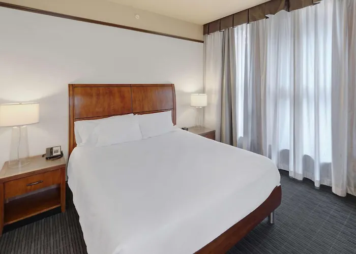 Hilton Garden Inn Milwaukee Downtown