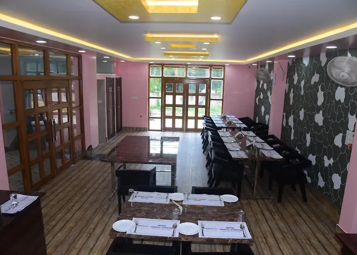 Hotel Gridhakuta International