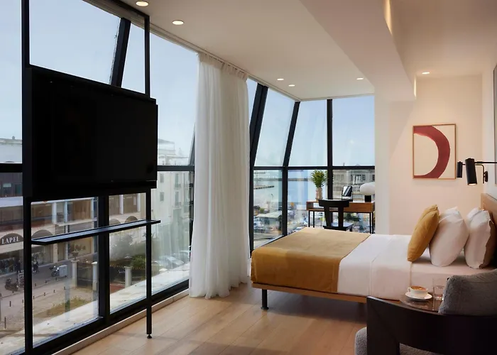 Noa Hotel