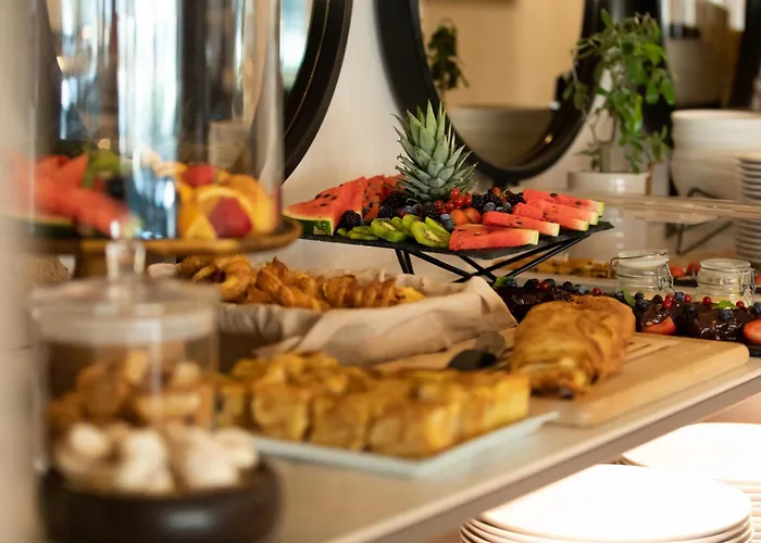 Marinus Beach Hotel